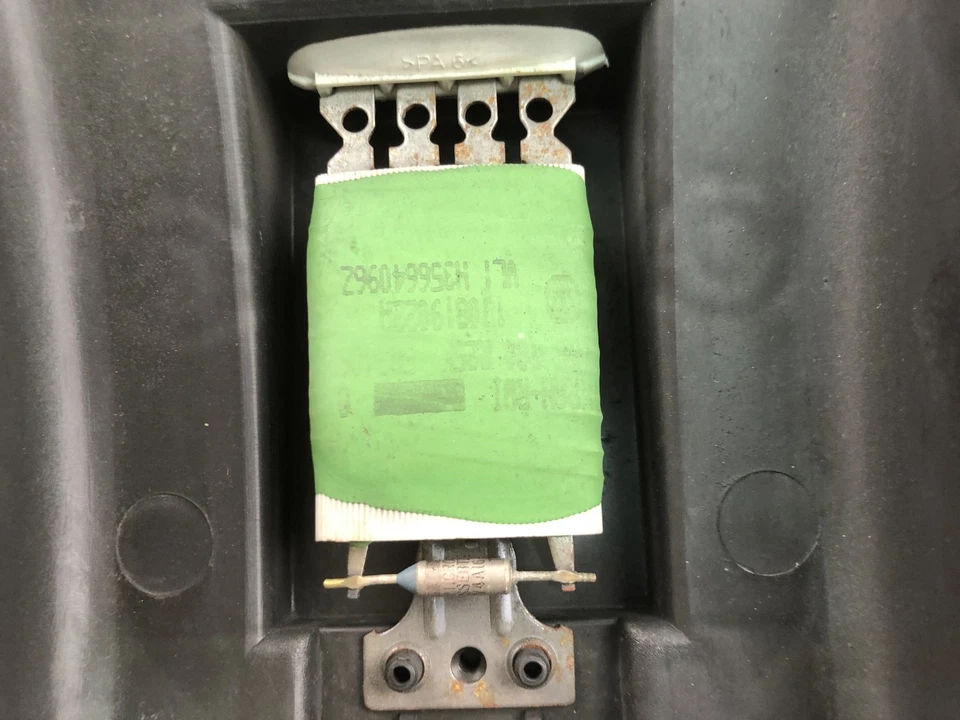 Resistenza riscaldatore interno VW POLO 6R, 6C 1J0819022A 2009 15200515 - Immagine 3 di 4