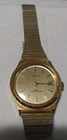 Vintage Timex Wind Wristwatch With Date Dial Gold Tone.