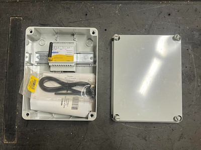 netbiter EasyConnect EC250 RS-232 Ethernet NB1003 in enclosure with SIM New