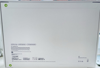 Apple MacBook Pro 16 Zoll M5 Max Chip 36GB RAM 2TB SSD Notebook