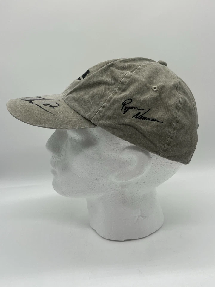 Gorra Alltel Ryan Newman Racing con correa trasera autografiada Foto 3 de 4