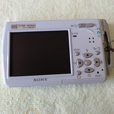 Sony Cyber-shot DSC-T11 Digital Camera Carl Zeiss Lens 3x Optical Zoom