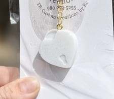   White Heart Resin Keychain     Available in all colors 