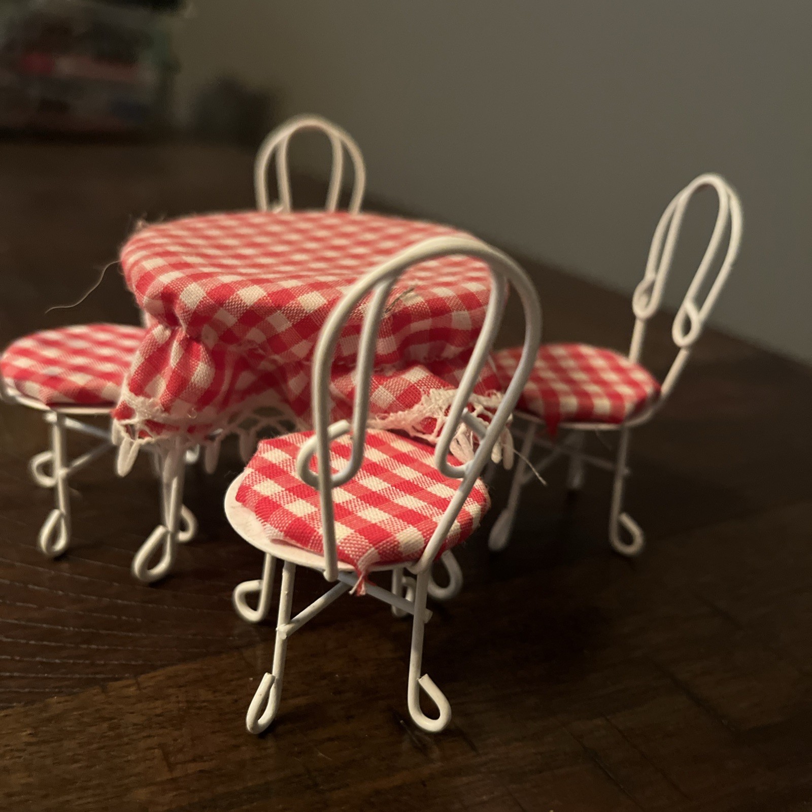 Dollhouse Ice Cream Parlor Patio Set Table 4 Chairs 1:12 Garden Cafe Room Box