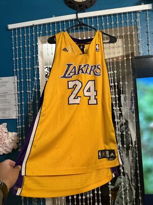 LAKERS KOBE BRYANT ユニフォーム Mサイズ！レア希少　コービー 100% AUTHENTIC RARE Kobe Bryant 09-10 Lakers M&N NBA FINALS
