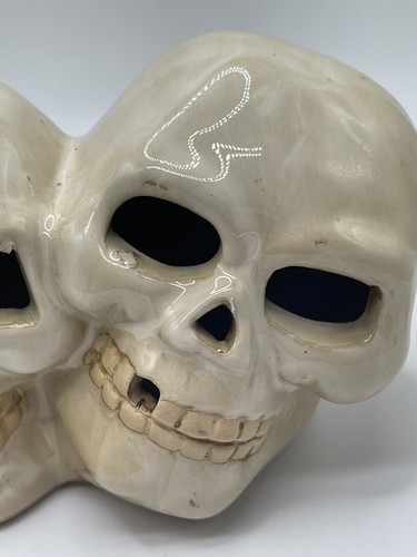 Halloween 3 Skull Ceramic Figurine - Picture 4 of 10