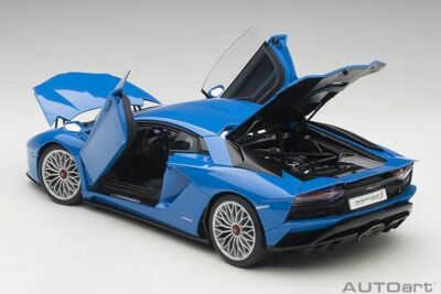 AUTOART 2017 LAMBORGHINI AVENTADOR S BLU NILA/PEARL BLUE 1:18 New