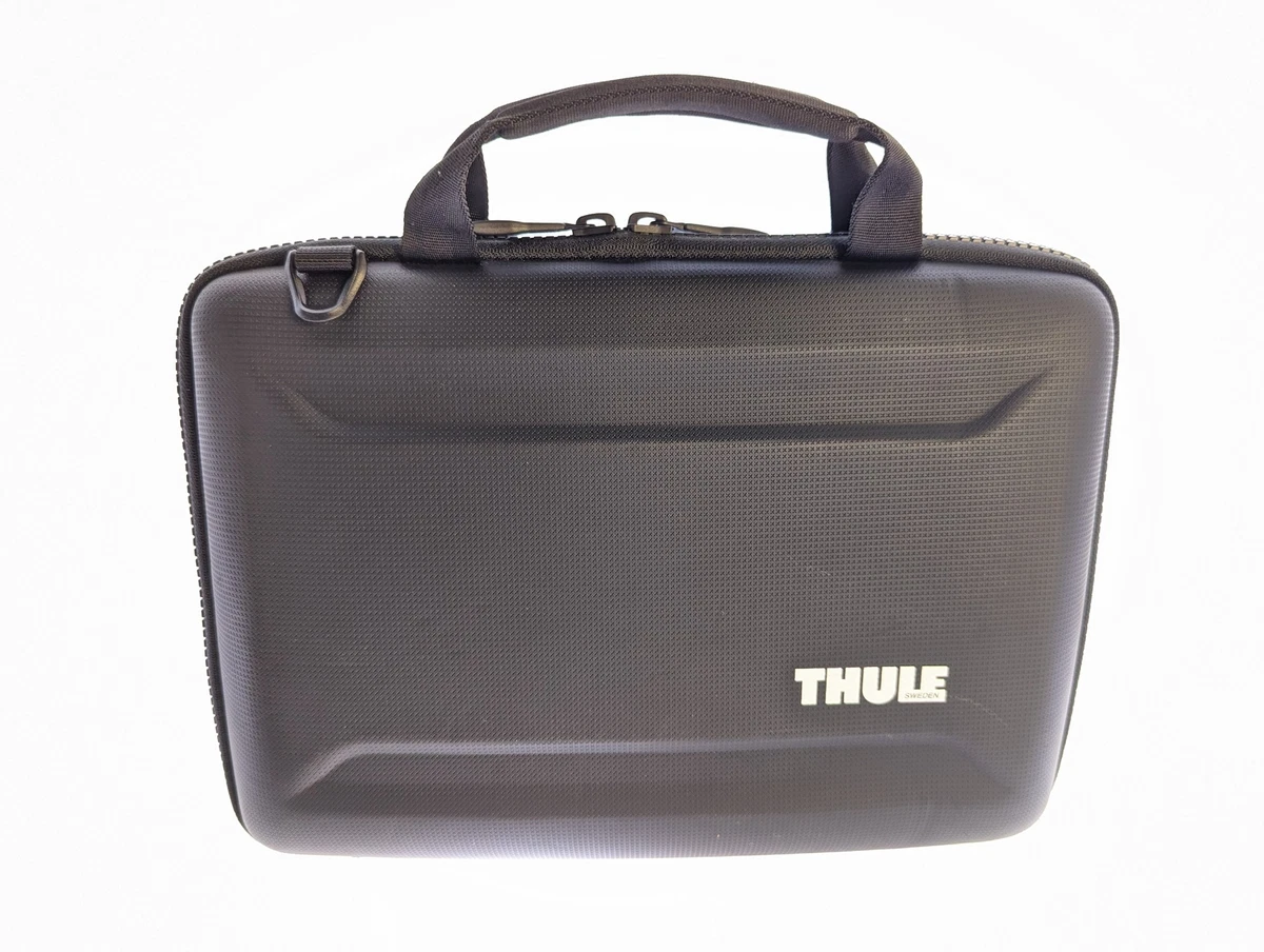 Thule Gauntlet Zipper Sleeve Case for 13 inch MacBook Pro Black