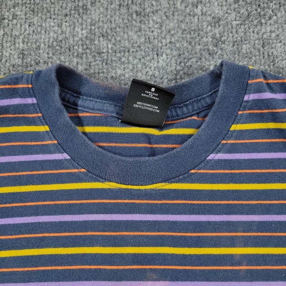 Obey Shirt Women's Small Blue Purple Striped Graphic Tee Short Sleeve Top Adult - Imagem 3 de 4