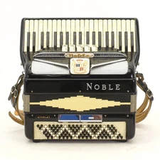 Noble Starlet 41/120 Keyboard Accordion with Straps and Case