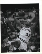 1989 Press Photo Greg Anderson, San Antonio Spurs Basketball Player at Game