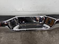 Pare-choc arrière Nissan PICK-UP