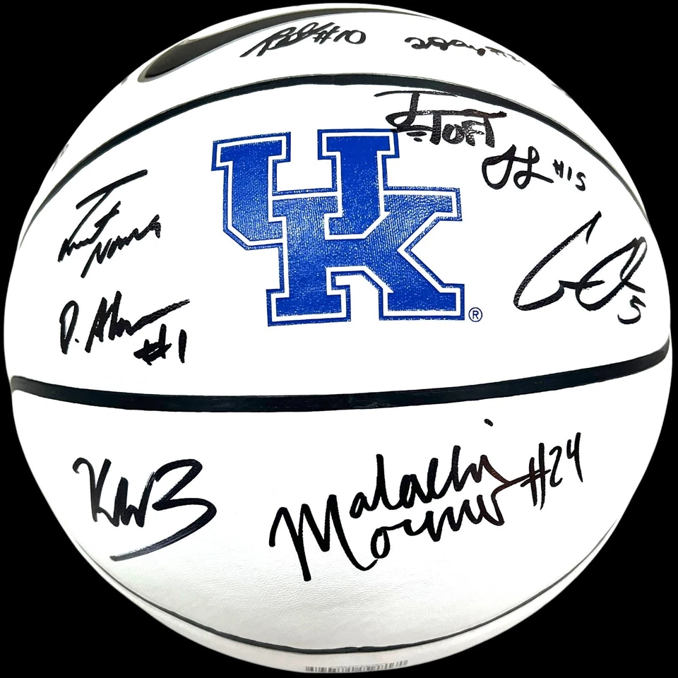 Baloncesto Nike firmado por el equipo Kentucky Wildcats 2025-26 Oteca Oweh Collin Chandler Foto 4 de 4
