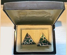 Edle Designer-Ohrclips Grün/Gold – geometrisches Dreiecks-Design –