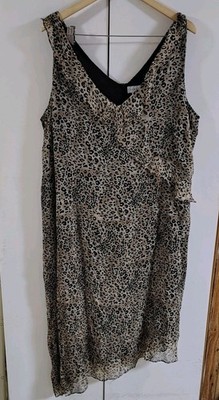 Avenue Leopard Print Dress Women s Size 24 Sleeveless V-Neck Ruffle Vintage