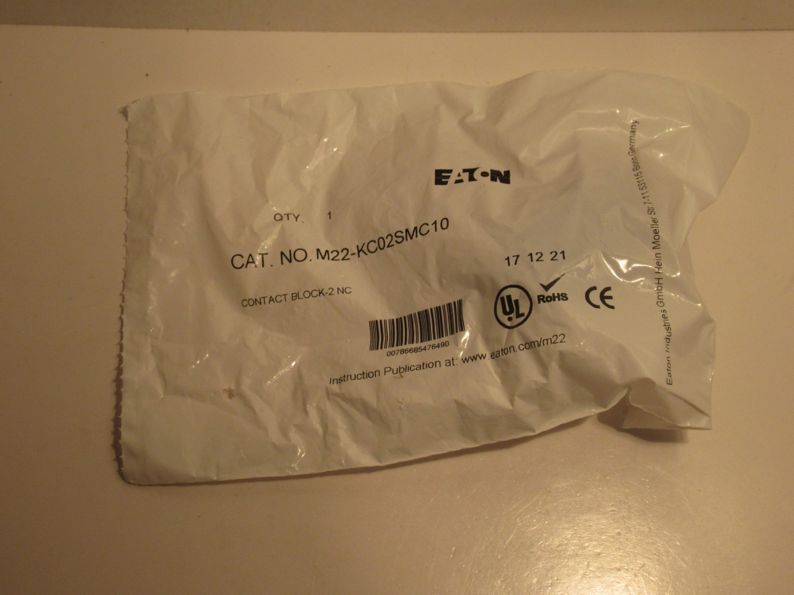 EATON M22-KC02SMC10 M22KC02SMC10 5A/600VAC CONTACT BLOCK NEW