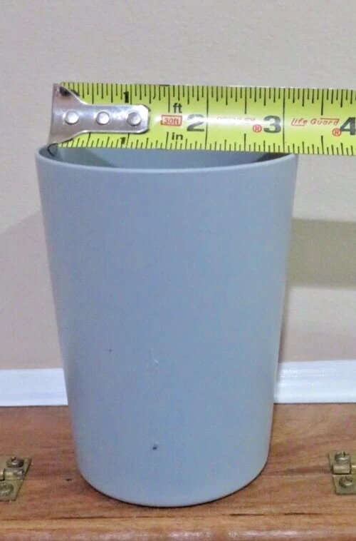 6 pc Mainstays Plastic Plates 10.5", Cups 18 oz., and Bowls 38 oz. - Gray NEW - Image 4 of 4