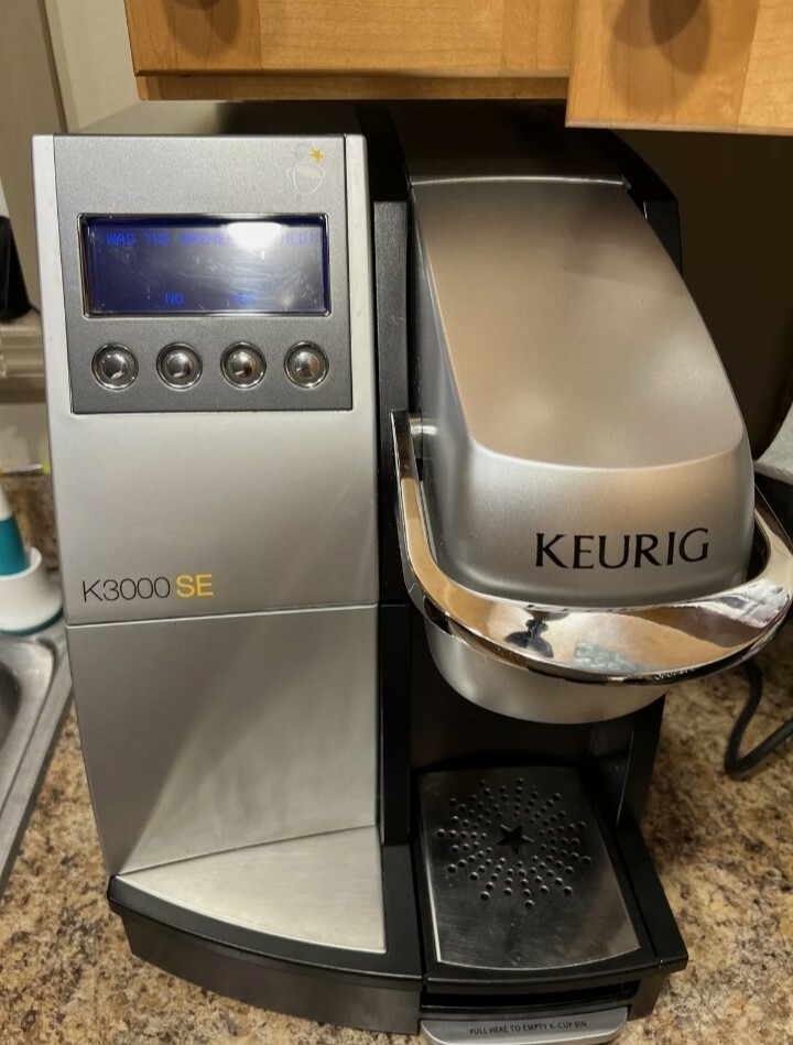 Keurig K3000SE Large Coffee Brewing 