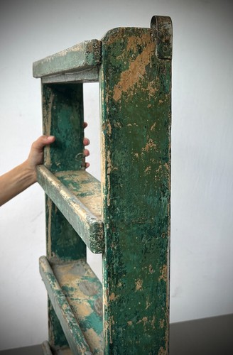 VINTAGE INDIAN SHELVING UNIT ART DECO DISTRESSED CAPPUCCINO GREEN & GREY TEAK - Picture 10 of 18