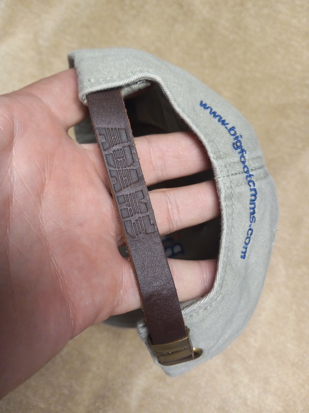 Bigfoot Maintenance Software  - Beige Adjustable … - image 5