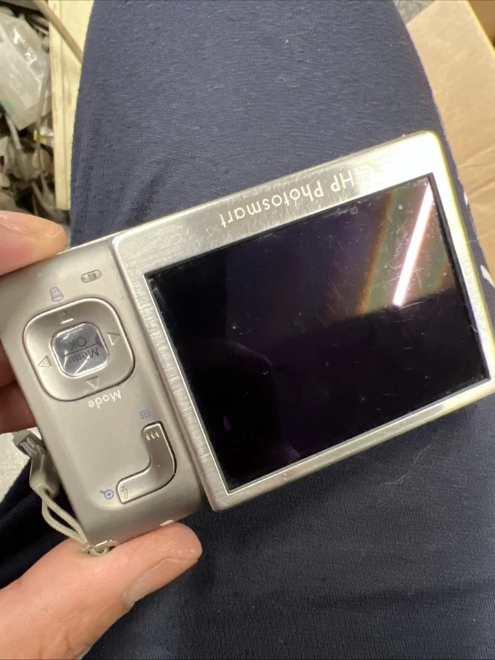 HP Photosmart R967 10.0MP Digital Camera Stainless Steel TESTED No Charger - Image 4 of 4