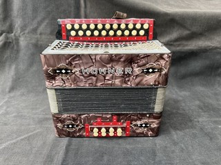 Hohner Fisarmonica Diatonica Bottone Cespuglio Marmo Viola