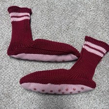 Women  s Red and Pink Knitted Slipper Socks