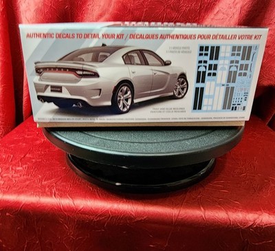 AMT 2021 Dodge Charger R/T 1:25 Scale Plastic Model Car Kit 1323
