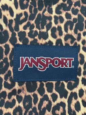 jansport backpack penneys Right Pack Sleek Color:5343 Treeline camo Wudkey 40L Waterproof Travel Color_dark-blue it features a water