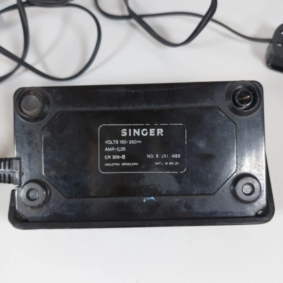 Singer Sewing Machine Electronic Foot Pedal & Lead UK 3 Pin Plug CR309 Used - Image 4 of 4