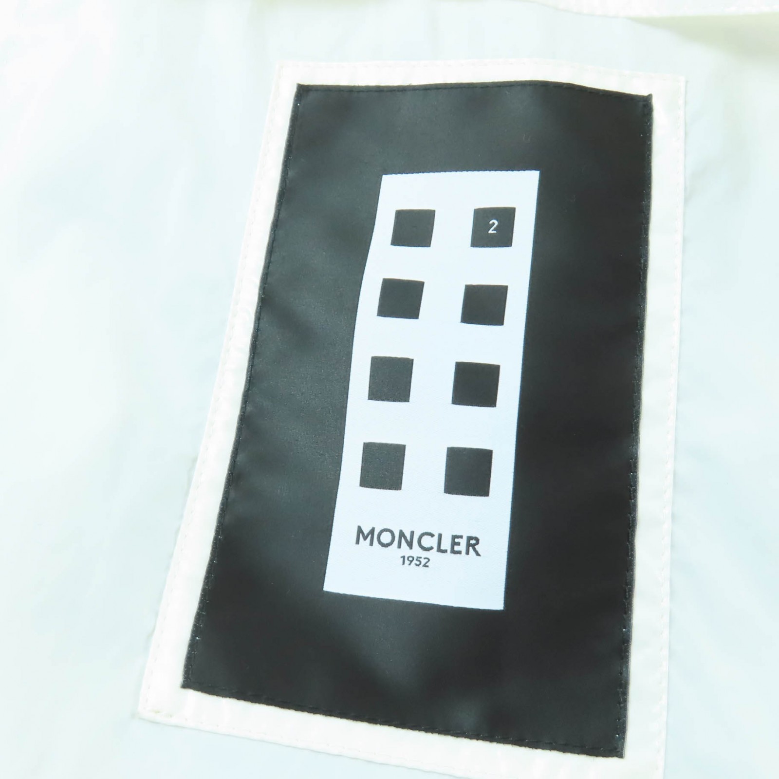 Great MONCLER GENIUS 2 Jacket KARULA white Nylon Women 0 thumbnail 12