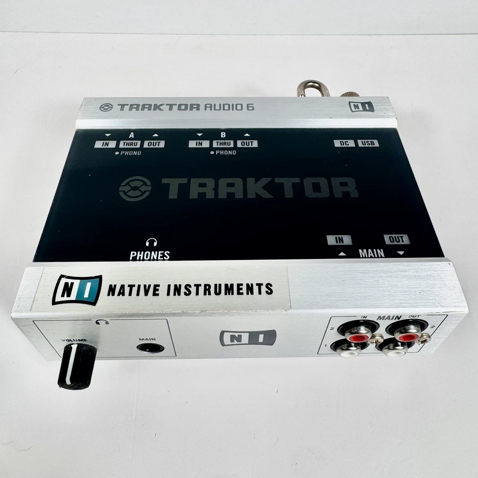 Native Instruments Traktor Audio 6 Interface No Cables - Image 3 of 4