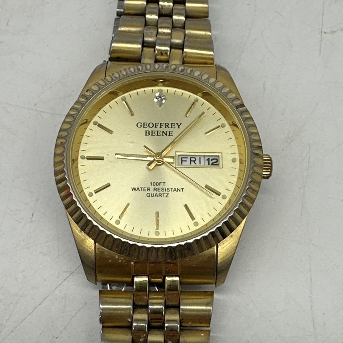 Geoffrey Beene Gold Tone Mens Watch 100ft Water Resistant Quartz