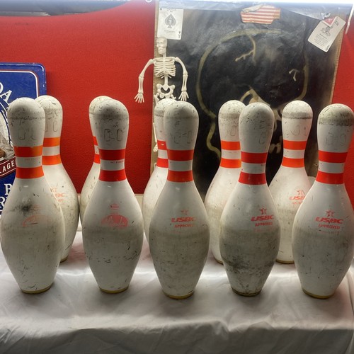 Used Linds bowling pins set of 10 Great for Target Practice LOT OF 10