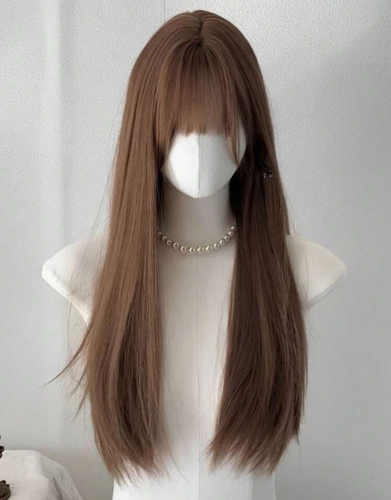 Perruque synthétique lisse 60cm pour changer de look facilement sans abîmer vos cheveux