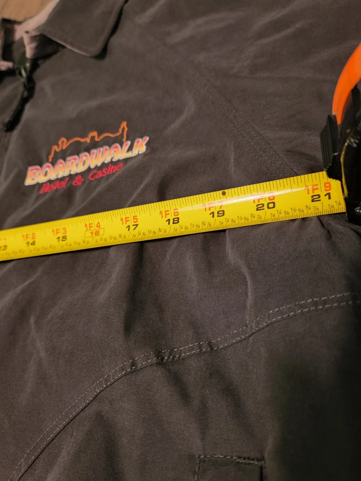 LOUIS VUITTON（LV） BoardWalk Hotel Casino WP Weatherproof Spruce Green Jacket (M) w Tags! Coat LV