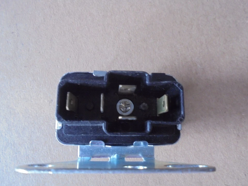 Relé de recorte de motor soplador de climatización BWD Automotive R381 Foto 4 de 4