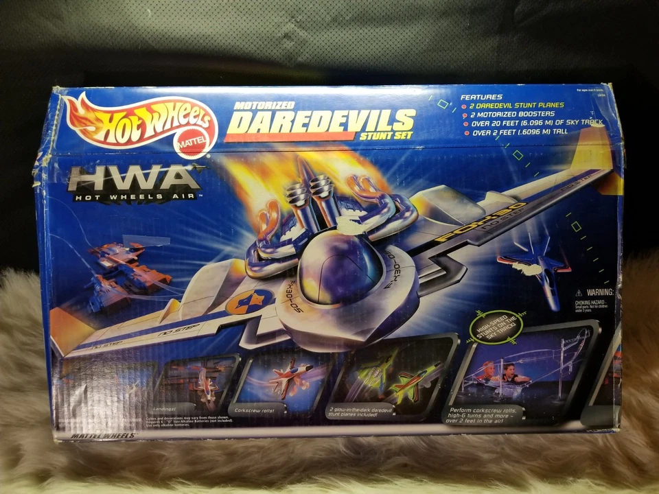 Mattel Hot Wheels моторизованный набор трюков Daredevils HWA Hot Wheels Air 23266 - Изображение 3 из 4