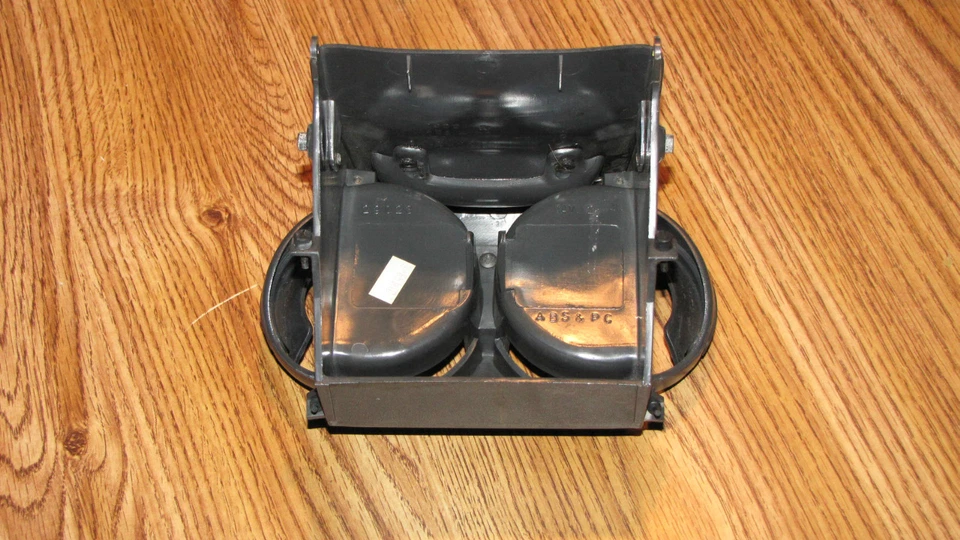 PONTIAC GRAND PRIX CUP HOLDER HOLDER 1997-2003 OEM - Image 3 of 3