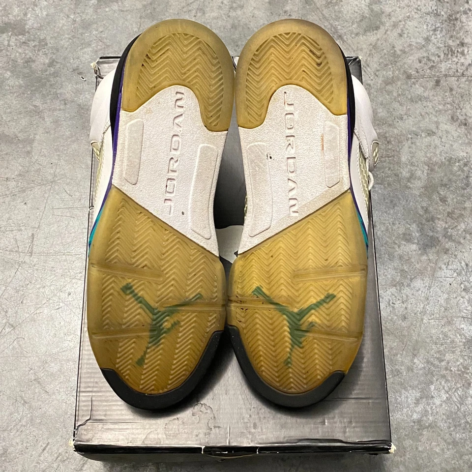 Talla 7Y - Zapatillas Air Jordan 5 Retro Uva 136027-108 ¡Súper Limpias! ¡Envío rápido! Foto 2 de 4