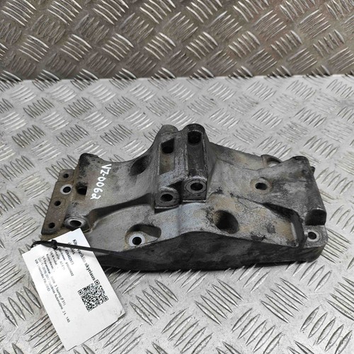 BMW 3 Touring F31 Lichtmaschinen-Generator-Halterung 7619250 2.0 Diesel 140 kW 2