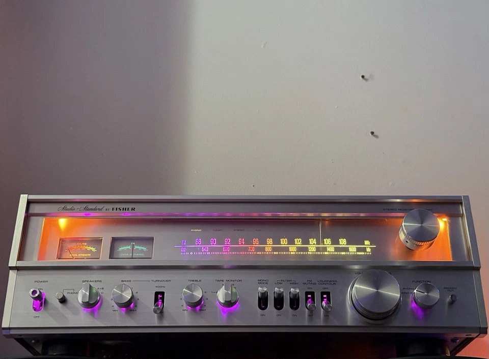 Vintage 1978 Fisher Stereo Receiver - Image 4 of 4