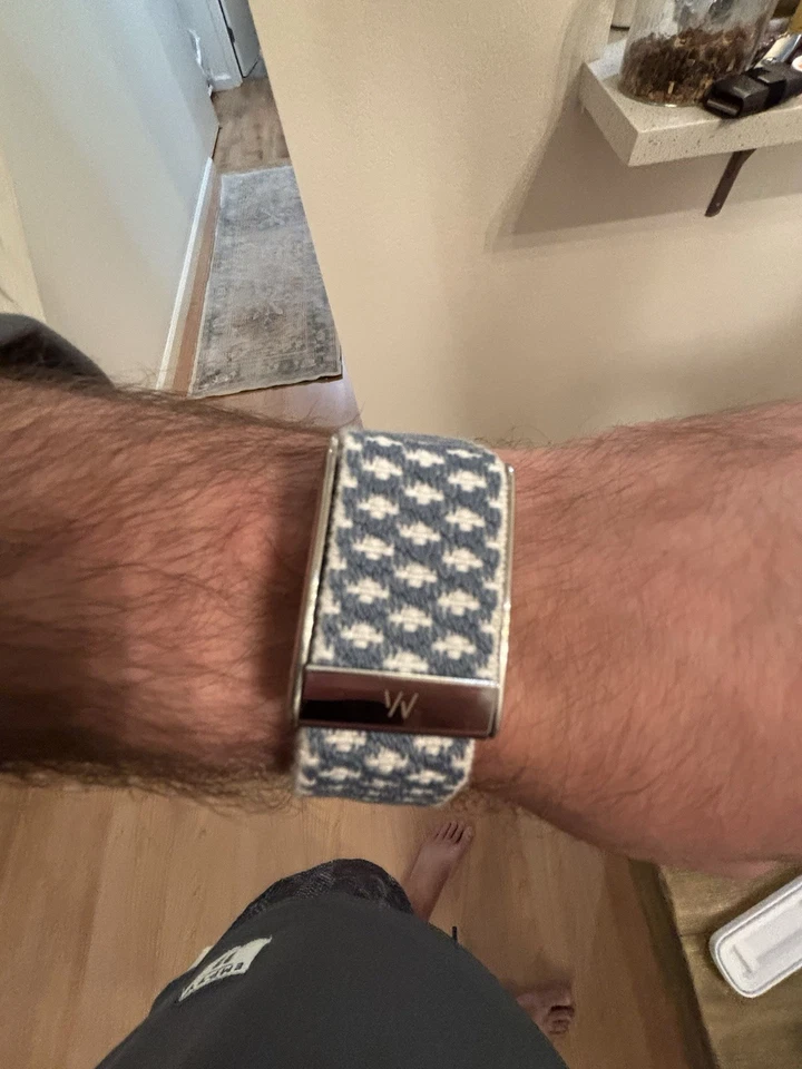 Whoop 5.0/MG Cloudknit Luxe - Azul Claro (Neblina) - Cierre Titanio Plata - Logo Foto 3 de 4