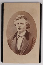 Antique CDV Handsome Young Man in Suit With Patterned Bowtie Portrait Unmarked