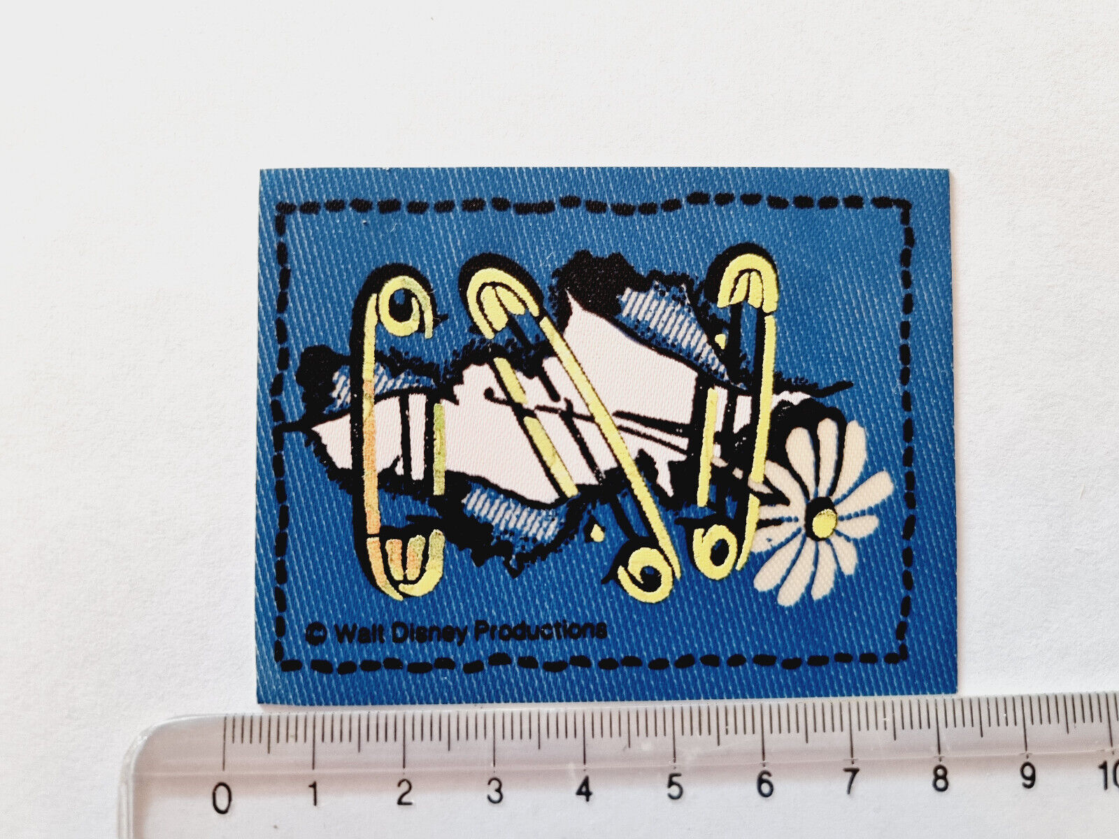 Adhesive Walt Disney Pins Sticker Autocollant Aufkleber Vintage 80s