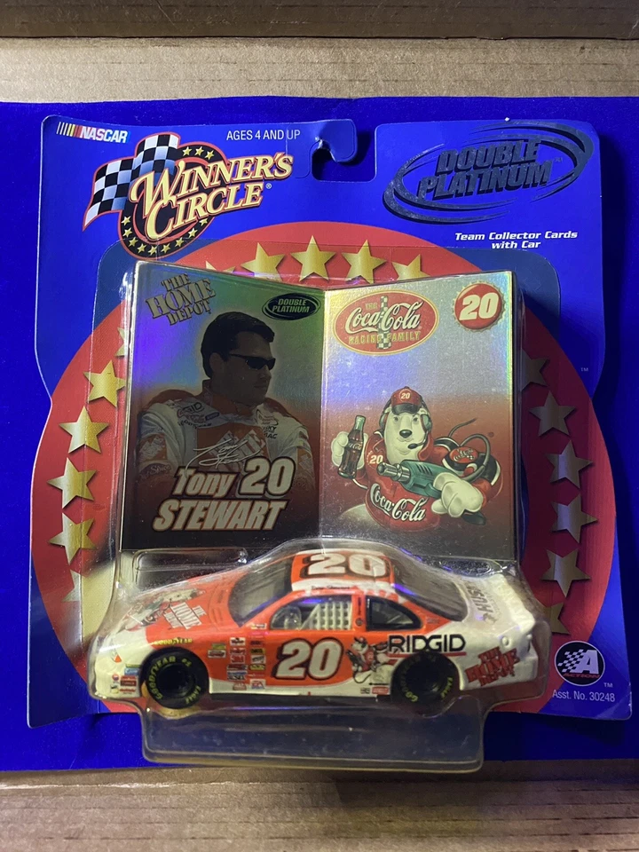 2001 Winners Circle 1:43 NASCAR doble platino #20 Tony Stewart Coca-Cola Foto 2 de 3