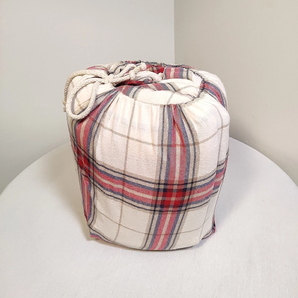 Juego de 4 sábanas de franela Mainstays completamente planas 85"x100" a cuadros con 2 almohadas estándar Foto 2 de 4