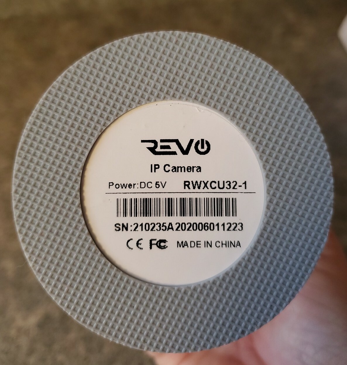 REVO America Stand-Alone Battery-Operated Security Camera, White (RWXCU32-1)