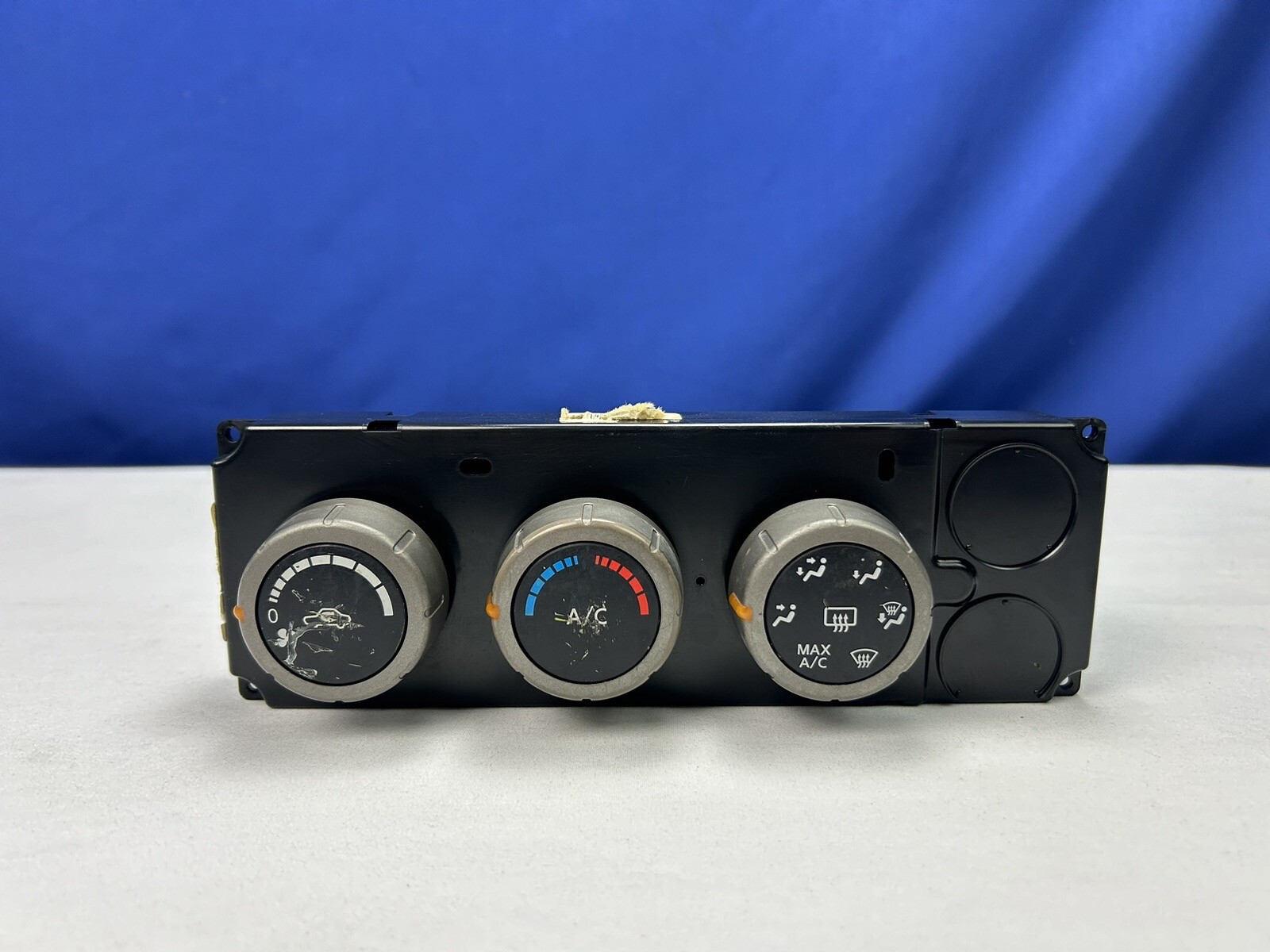 06 07 NISSAN TITAN HEATER AC A/C CLIMATE TEMPERATURE CONTROL 27500