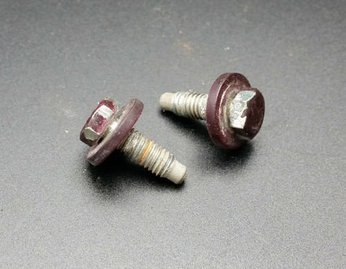 2x Schraube Motorhaubenscharnier für FORD ESCORT MK6 93-95